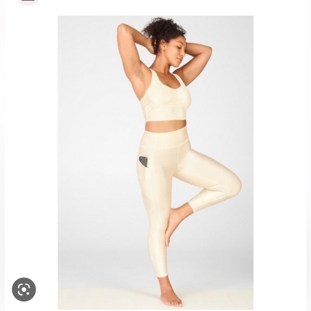 Fabletics Oasis PureLuxe High Waisted Shine 7/8 Leggings XXS & Bra/Tank XS